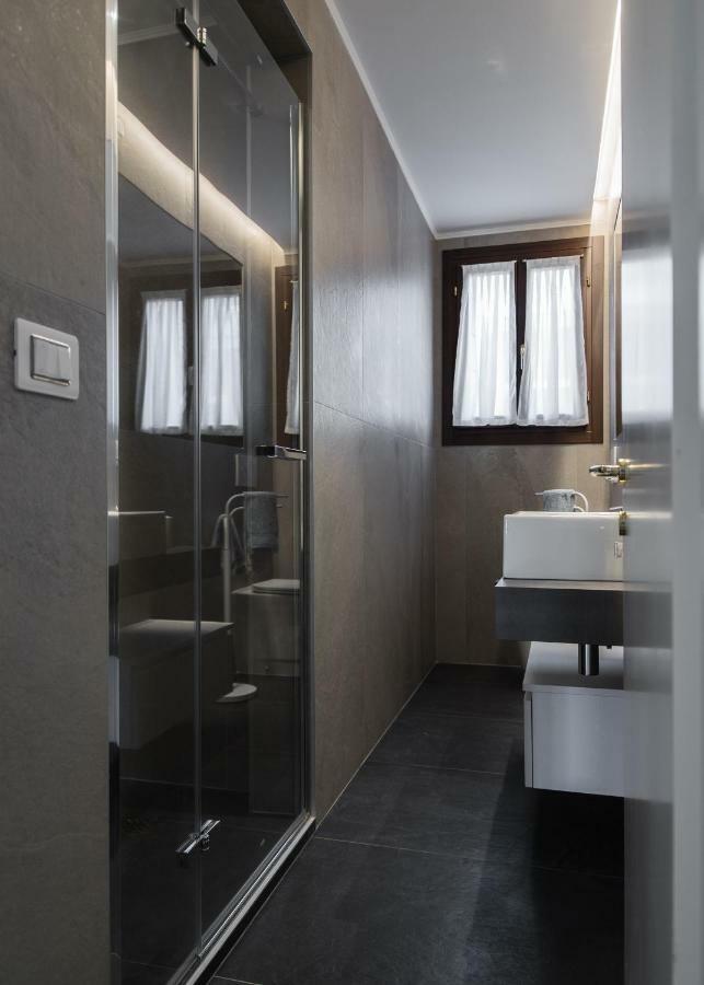 Апартаменти Residenza Pomponi Deluxe Венеція Екстер'єр фото